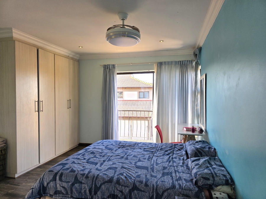 3 Bedroom Property for Sale in Wavecrest Eastern Cape